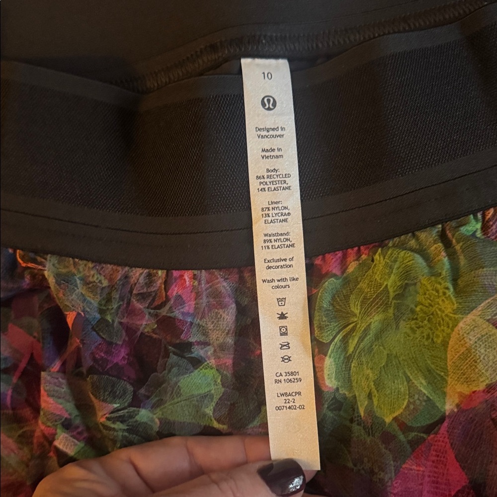 Lululemon Athletica Vibrant Floral Skater Style  Skirt/Skort - Picture 5 of 9
